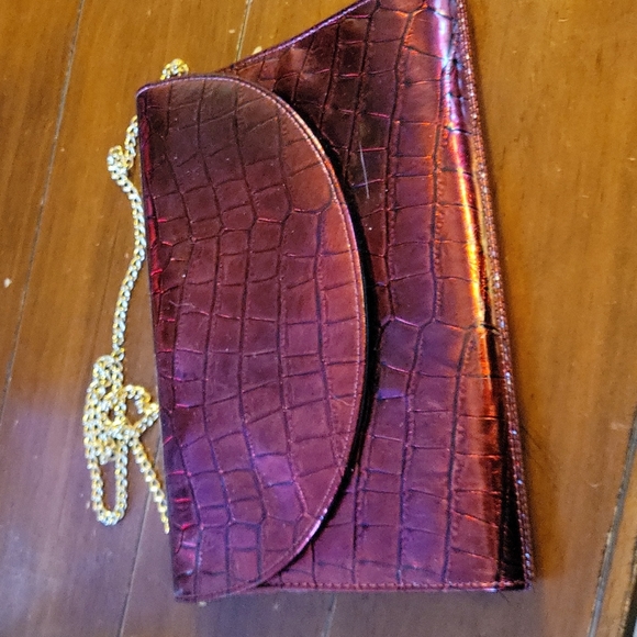 ๐ METALLIC RED HANDBAG - Picture 1 of 9